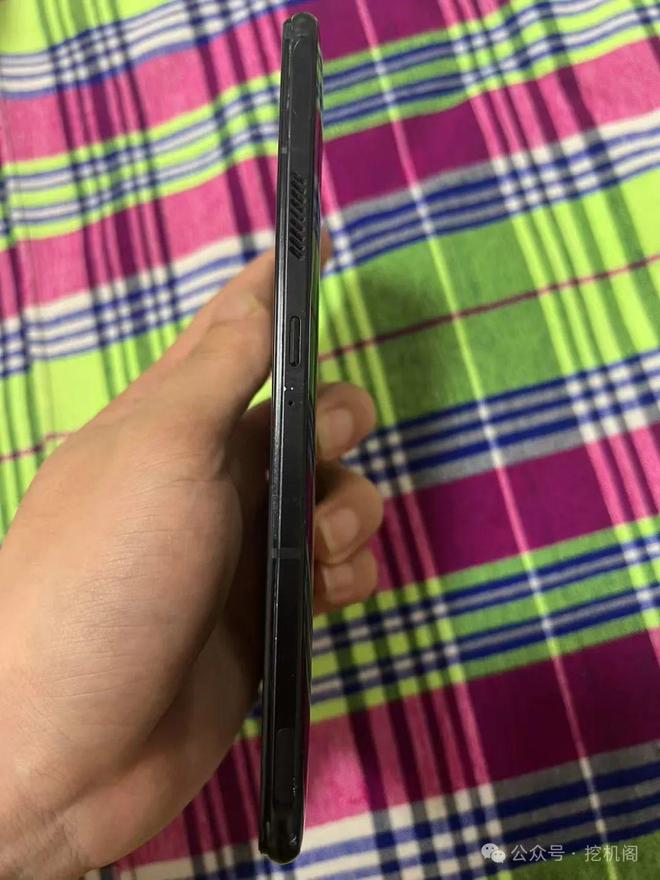 n1+165Hz屏！红魔7游戏机依然强悍PP电子模拟器试玩450元=骁龙8Ge(图2)